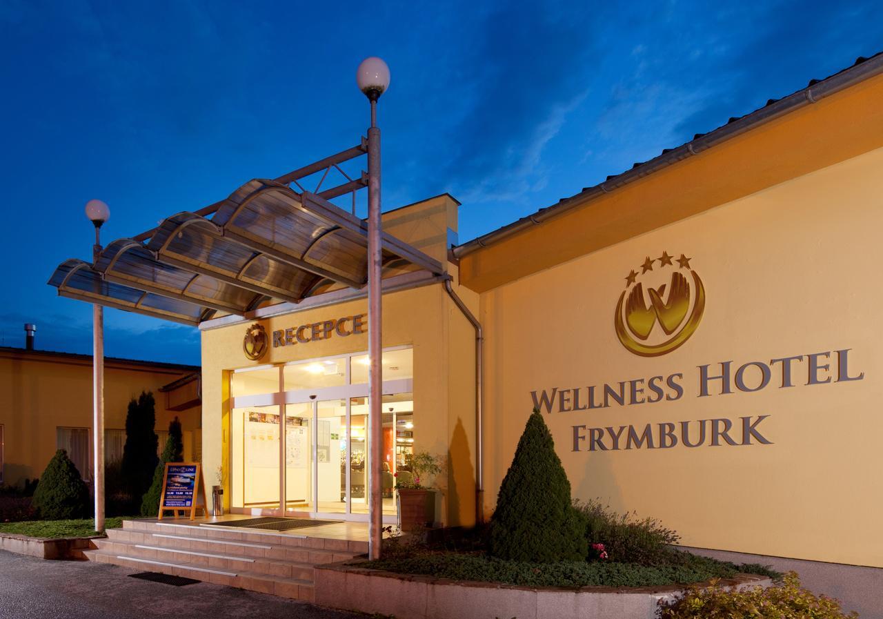 Lipno Wellness - Frymburk Hotel Private Family Room Bagian luar foto
