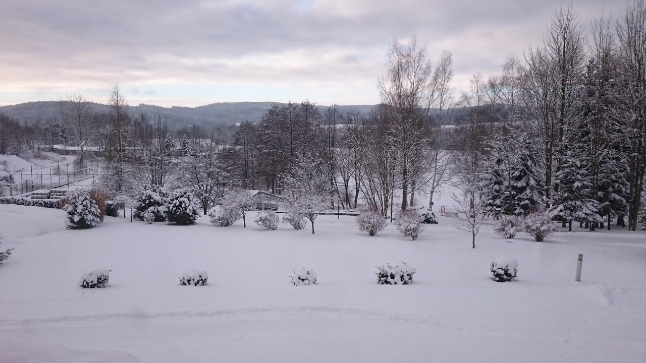Lipno Wellness - Frymburk Hotel Private Family Room Bagian luar foto